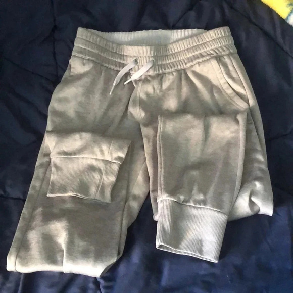 Adidas Joggers - Picture 5 of 7